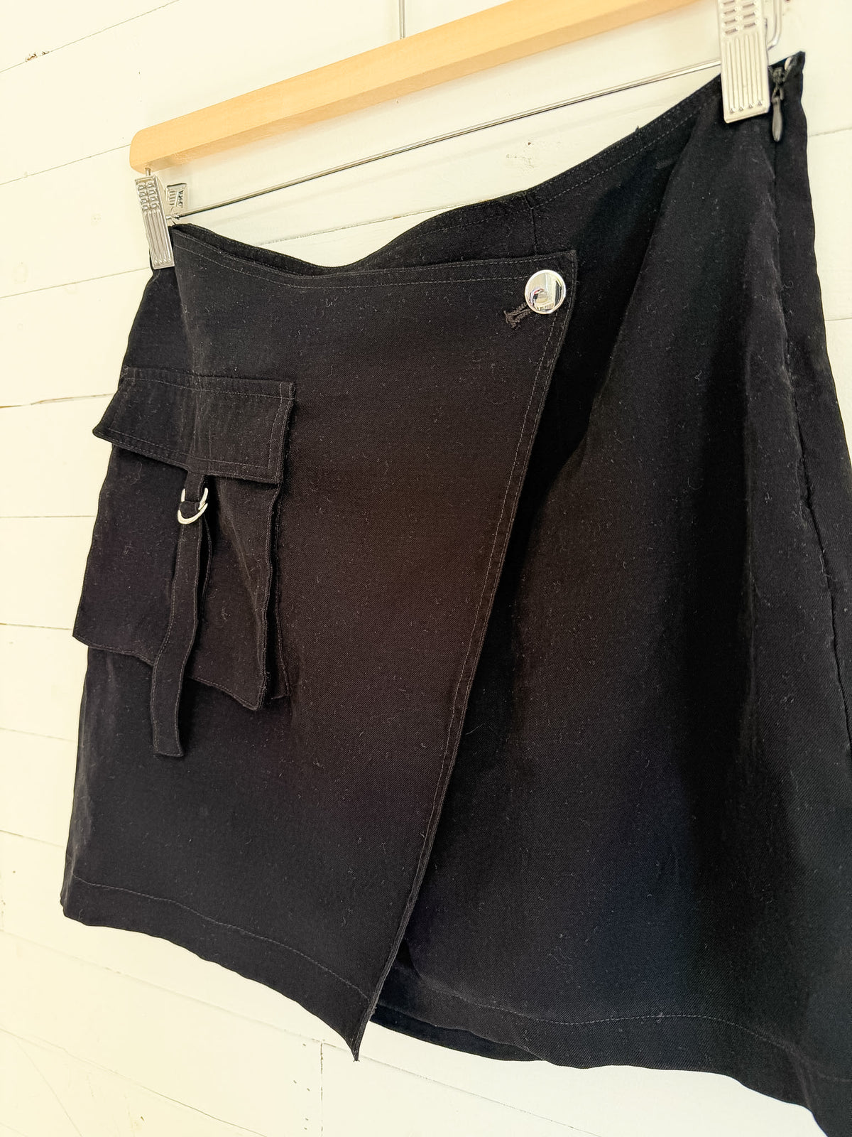 Jupe-short noire effet suède Only – seconde main