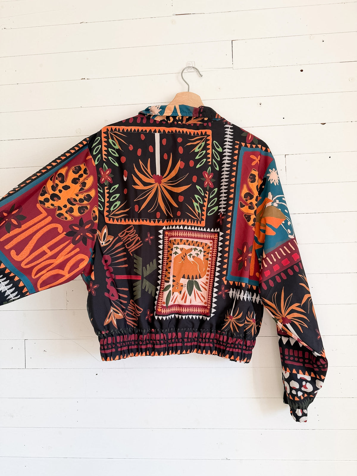 Bomber à motif exotique – seconde main