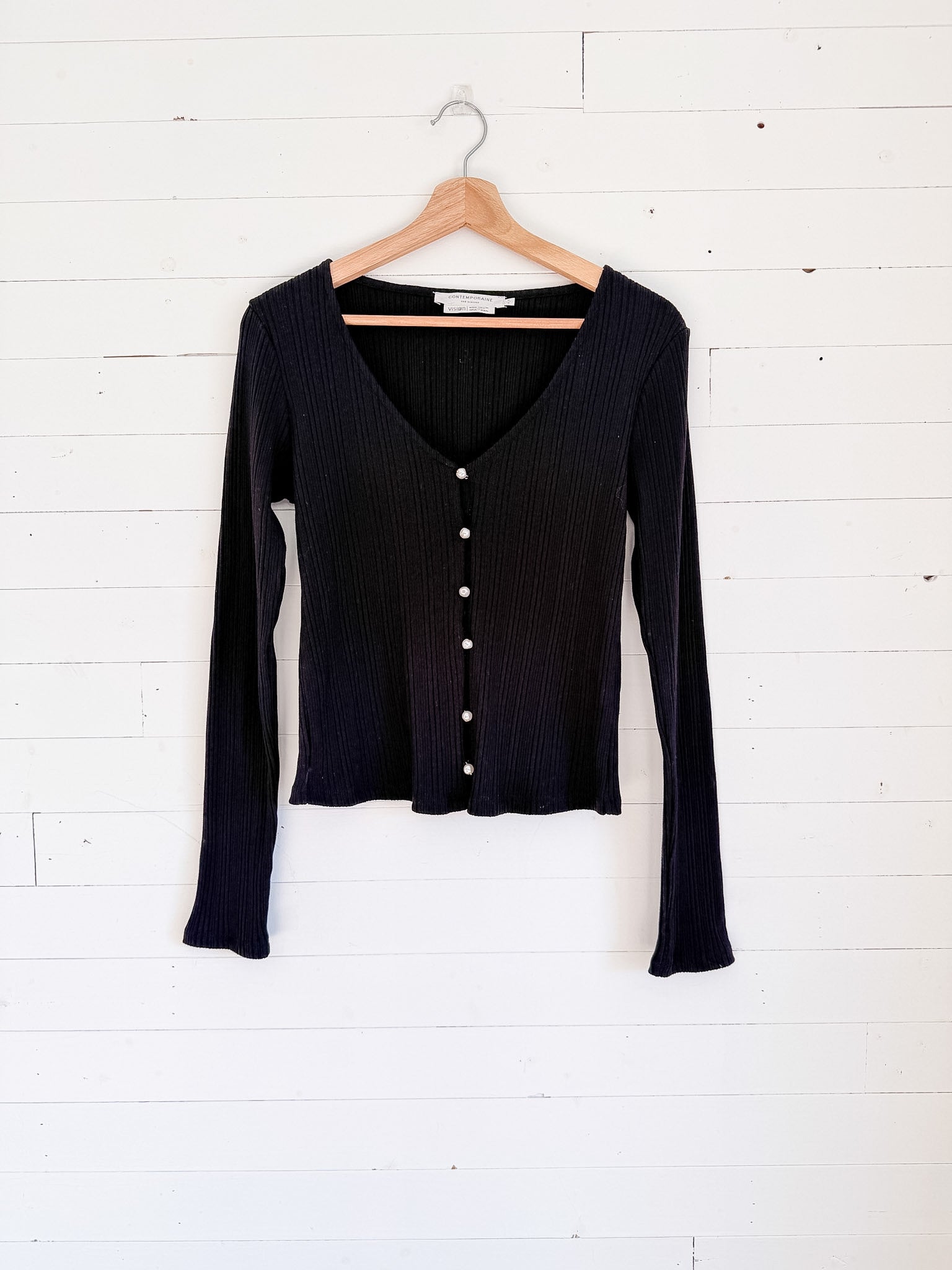 Cardigan à manches longues avec boutons perles Contemporaine – seconde main