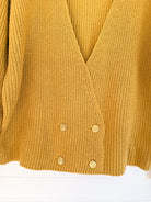 Tricot jaune ocre à encolure en V LB International – seconde main