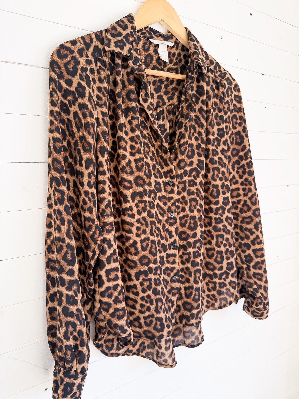 Chemise léopard fluide H&M – seconde main