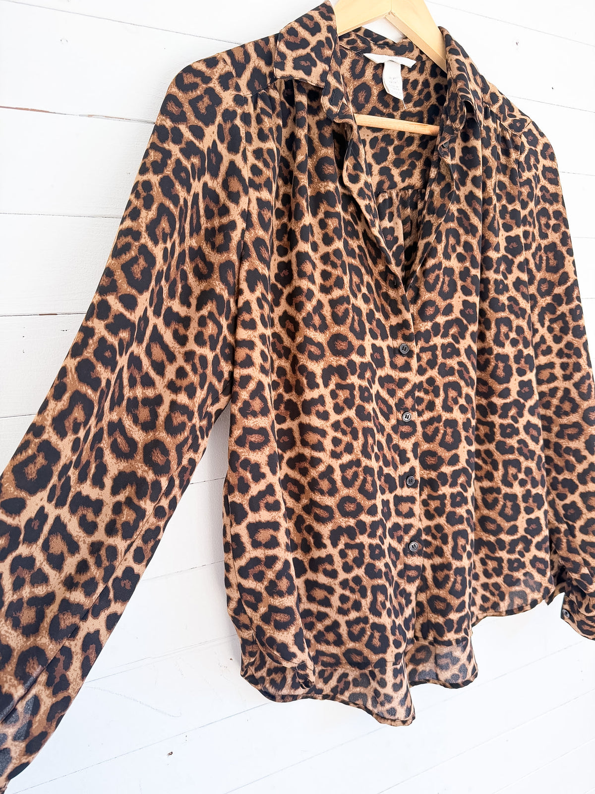 Chemise léopard fluide H&M – seconde main