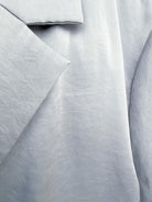 Aritzia (Wilfred) - Chemise satinée bleue à manches courtes – seconde main – vue 2