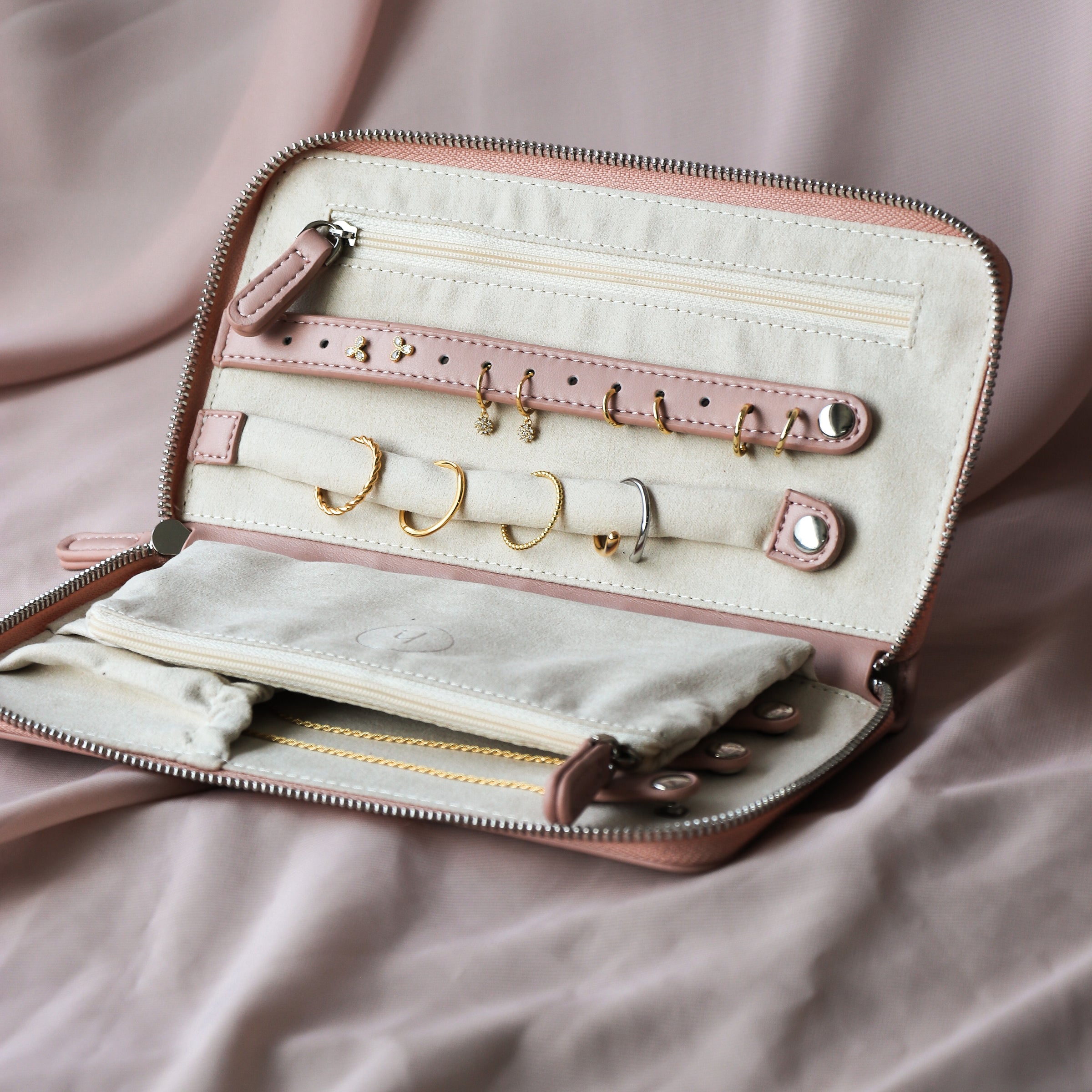 Travel Jewelry Case - Soft Pink – HoraceJewelry